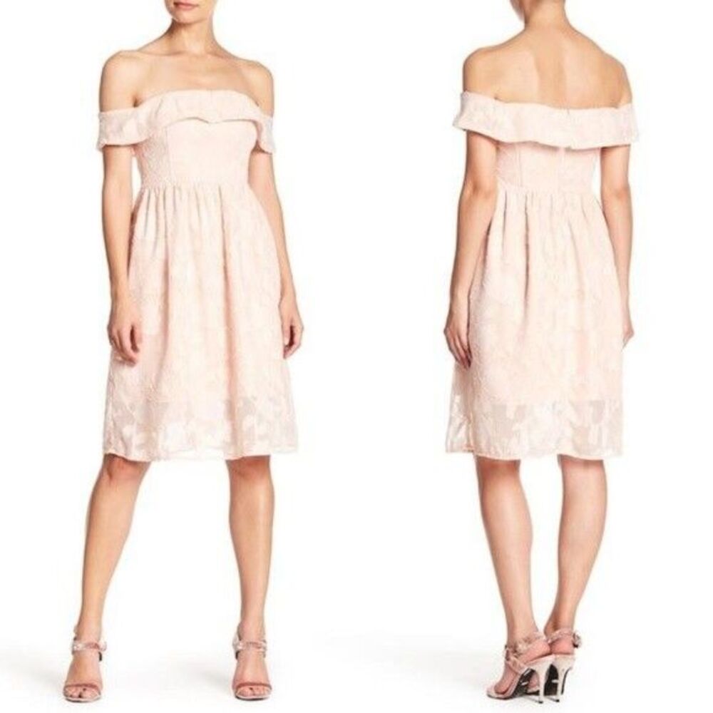 New CUPCAKES & CASHMERE Honey Off the Shoulder Dress In Peach Pink Women Size 6